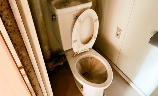 トイレのビフォー写真